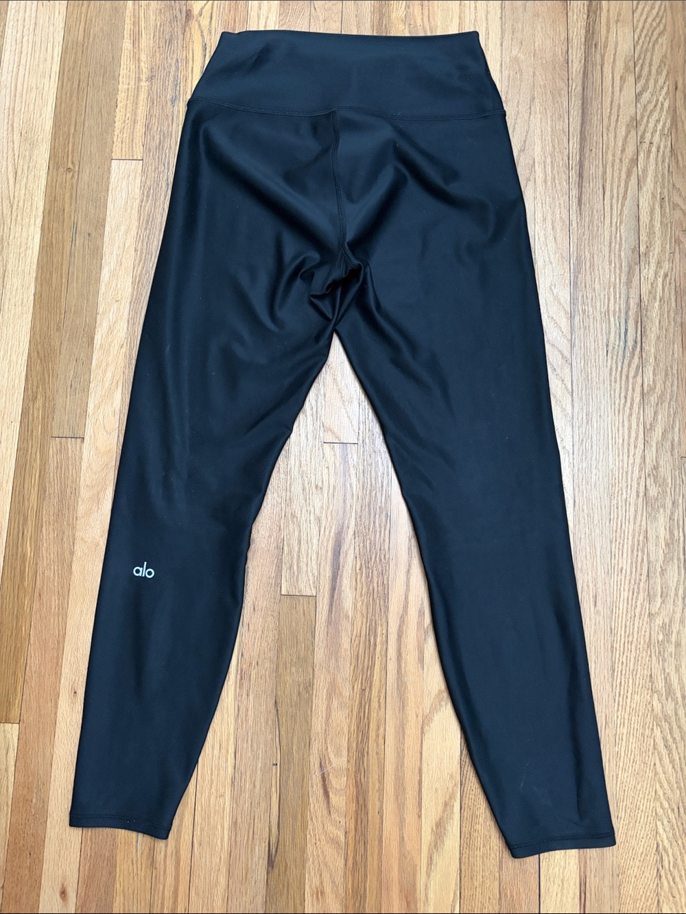 Alo 7/8 High-Waist airlift Leggings - Black size M. 40$ or best price.